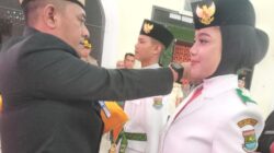 Dadang Sudrajat.S Sos,.MM,.M.Si Kukukhkan Paskibra Yang Akan Mengibarkan duplikat Merah Putih
